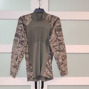 Massif Non-FR Combat Shirt Men's Large Digital Camo Made In USA Hunt Duty Work